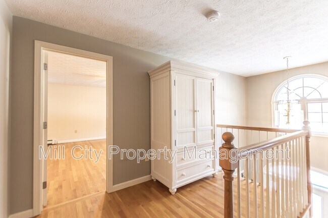 Building Photo - 24 Copeland Dr