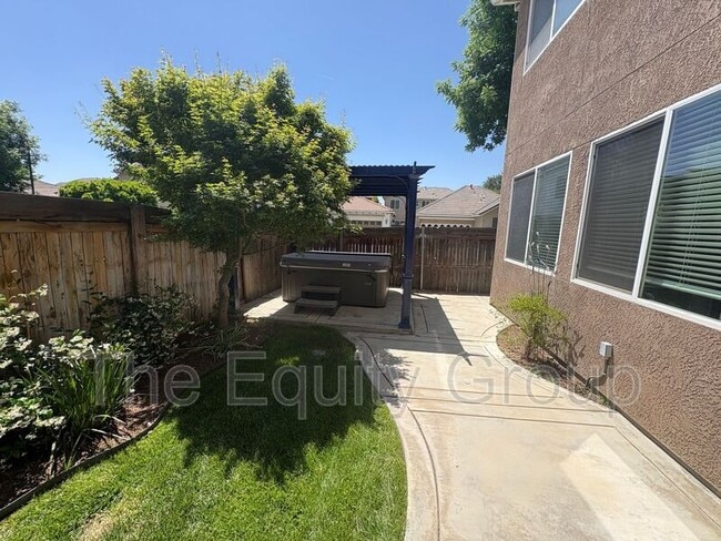 Building Photo - 5115 W Pianosa Ave