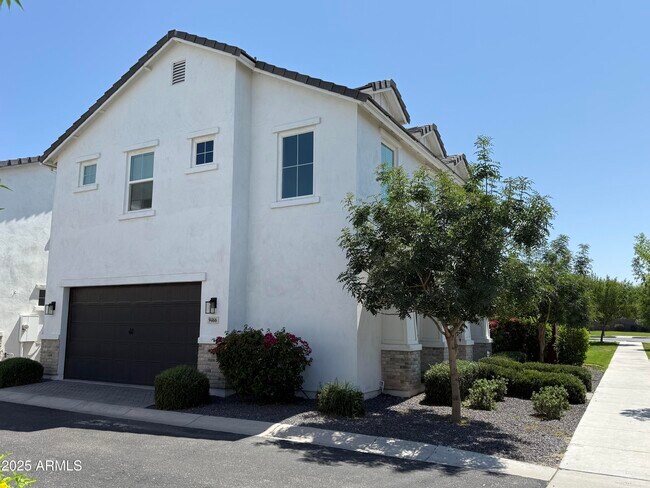 Building Photo - 9466 E Tumeric Ave
