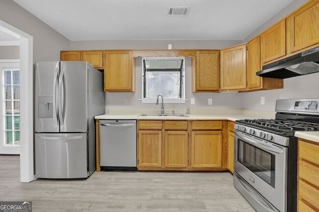 Building Photo - 255 Triple Oaks Dr