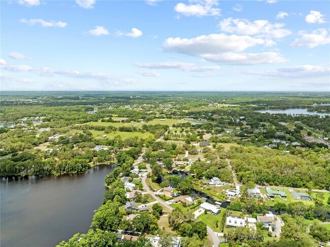 Building Photo - 17511 Canal Shores Dr
