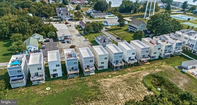 Building Photo - 221 Wilder Ave