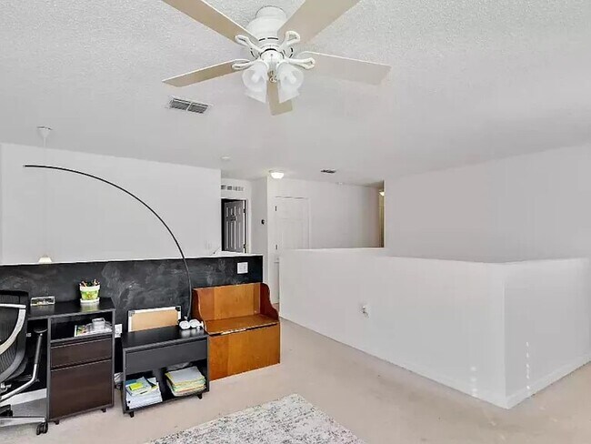 Building Photo - 3371 Hickory Leaf Ct