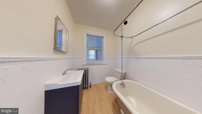 Building Photo - 728 Rock Creek Church Rd NW