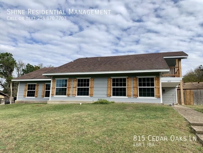 Primary Photo - 815 Cedar Oaks Ln