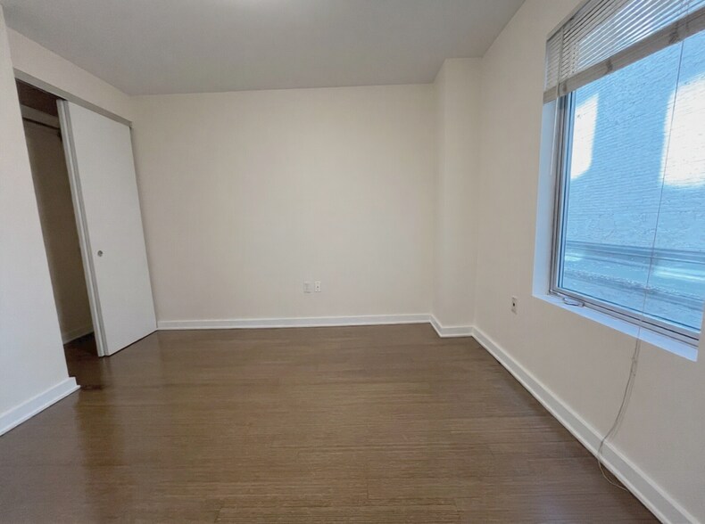 Building Photo - 41 Boylston St