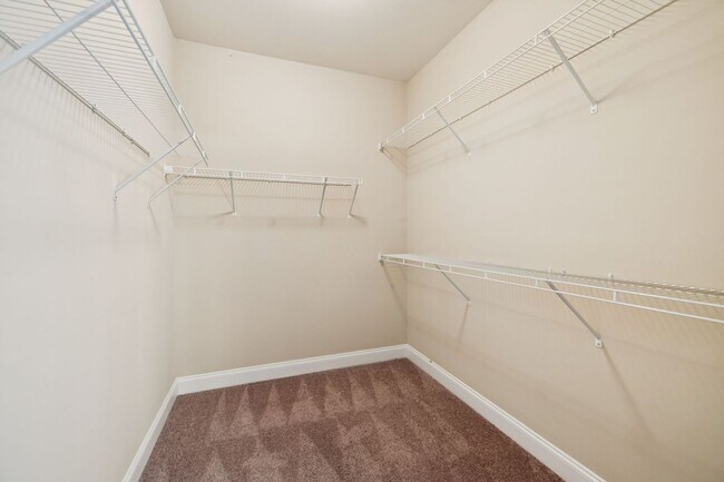 Building Photo - Sparkling clean 4 bedroom home in Spring H...
