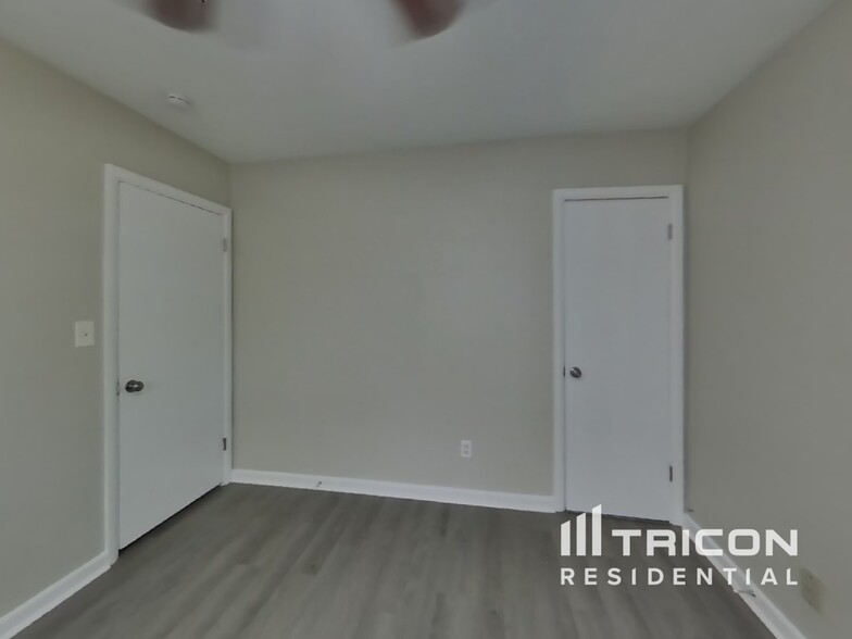 Building Photo - 357 Banyan Dr