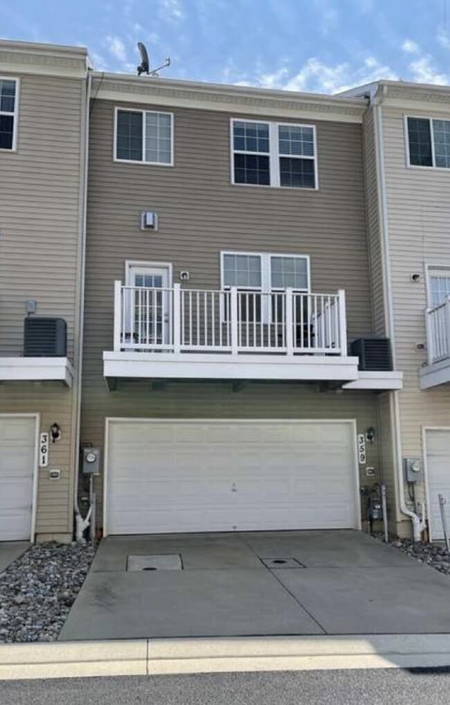 Building Photo - 3BD/3BA:  COMING SOON:   Fabulous Owings Mills Townhome