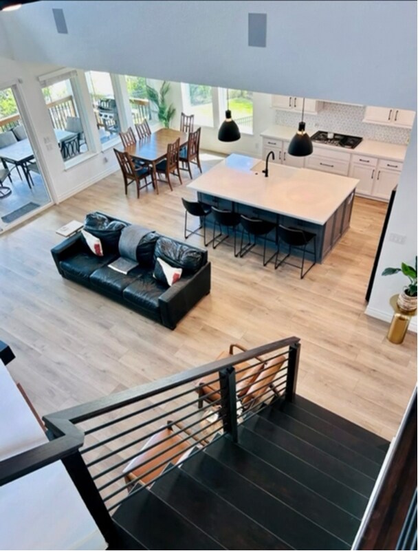 Building Photo - 272 Navarro