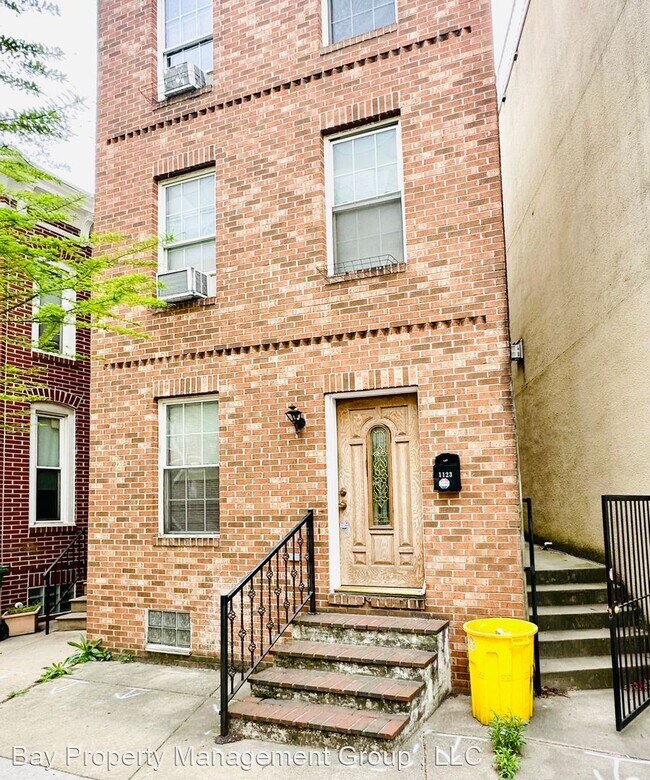 Primary Photo - 3 br, 2 bath House - 1123 Race Street