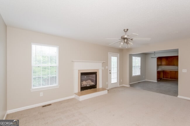 Building Photo - 5934 Colonnade Dr