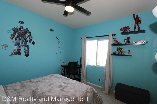 Building Photo - 3 br, 2.5 bath House - 11161 Caminito Arcada