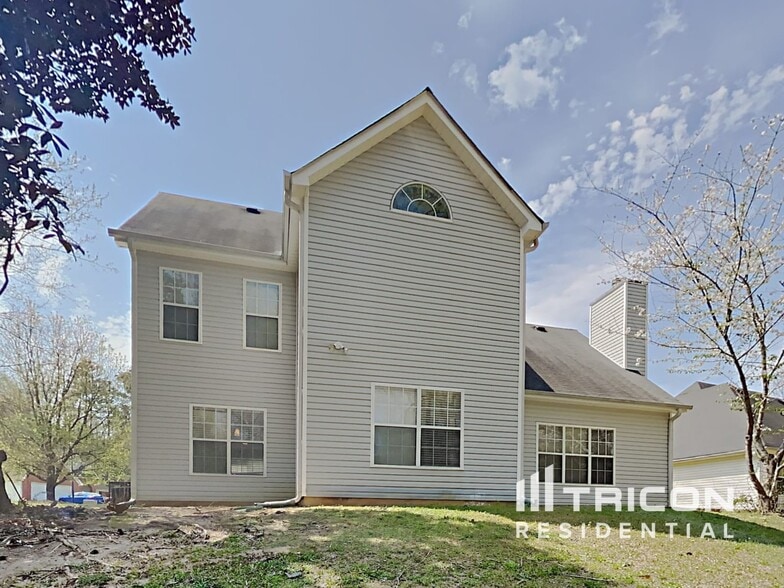 Building Photo - 65 Cascade Ct