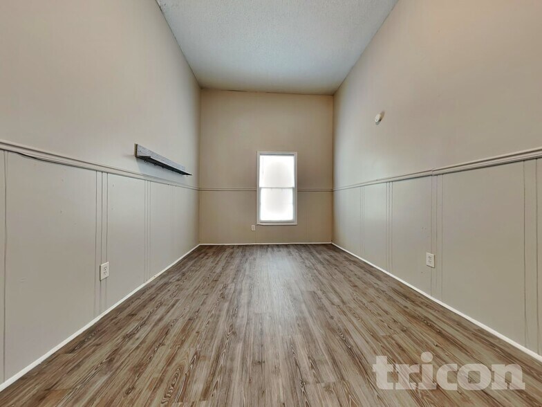 Building Photo - 1444 Riverwood Ct