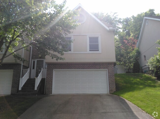 Building Photo - 145 Windwood Dr