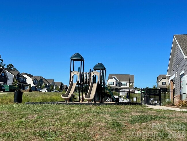 Building Photo - 202 Tackle Box Dr