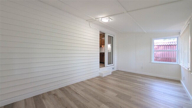 Building Photo - 9716 Lilly Jean Dr