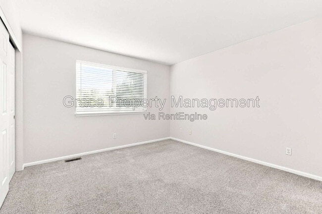 Building Photo - 2230 Andrew Dr