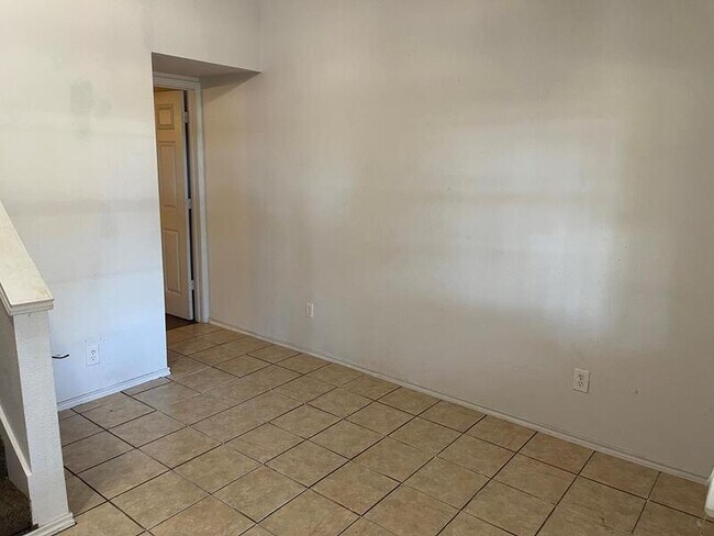 Building Photo - 720 Pritchett Ln