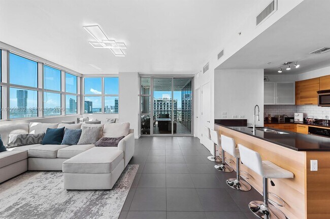 Building Photo - 3301 NE 1st Ave