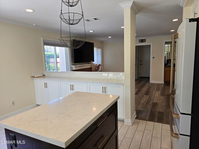 Building Photo - 3017 Klamath Ave