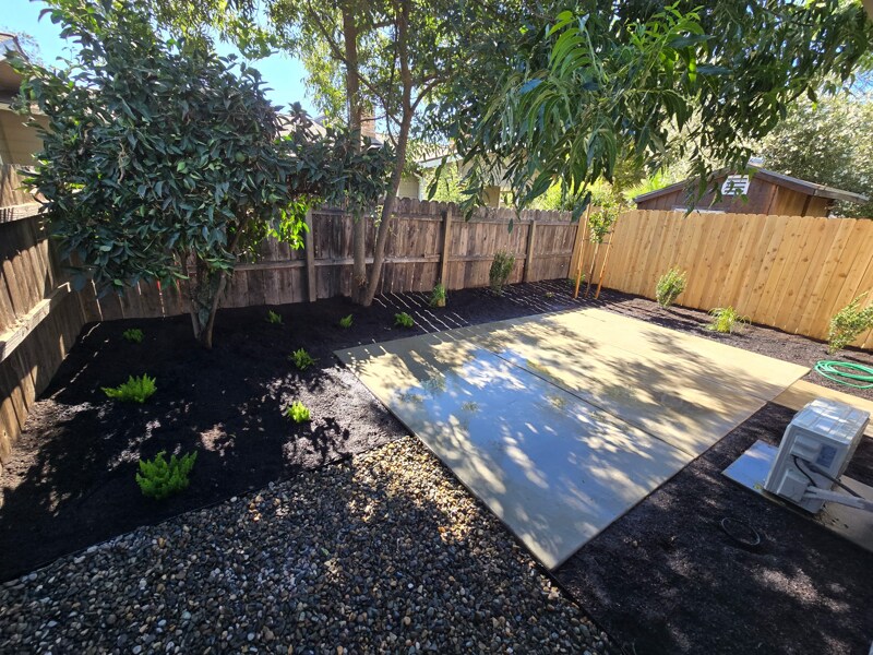 Building Photo - 1431 Columbia Ave