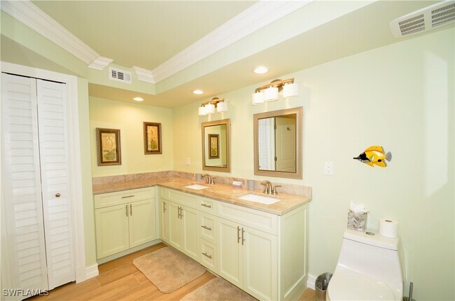Building Photo - 10851 Gulf Shore Dr