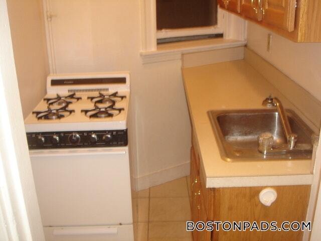 Building Photo - 46 Westland Ave