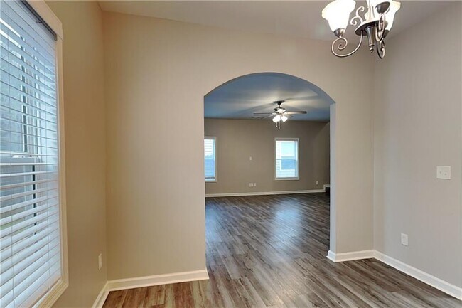 Building Photo - 207 Arrowhead Dr