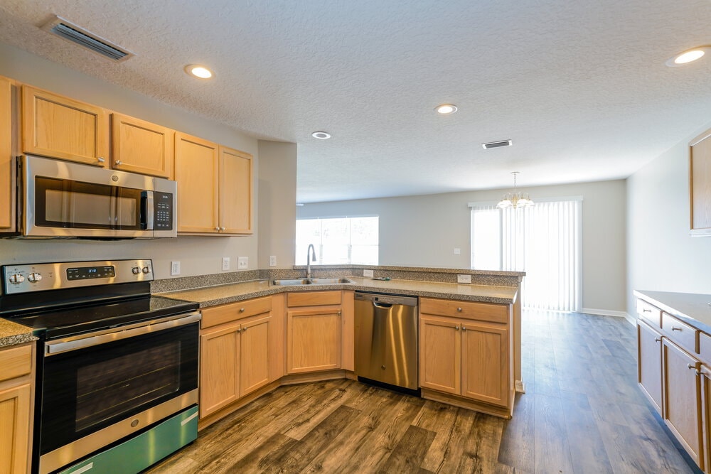 Building Photo - 11025 Golden Silence Dr