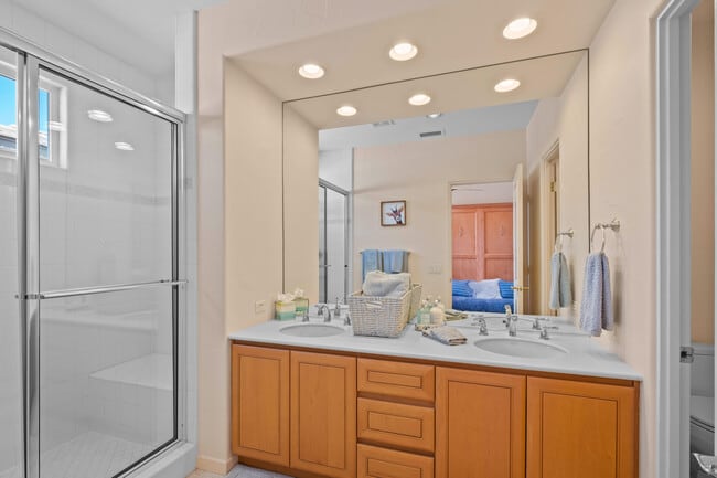 Building Photo - 872 Mission Creek Dr