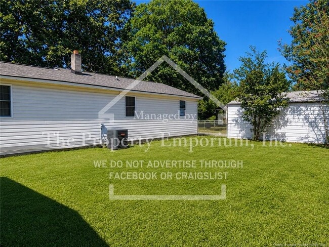Building Photo - 508 Hobbs St