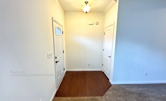 Building Photo - 1054 Countess Ln