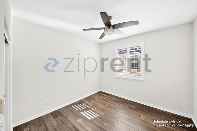 Building Photo - 2409 Via Alicante