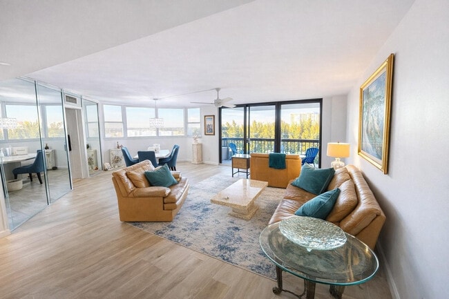 Building Photo - 2900 NE 14th Street Causeway