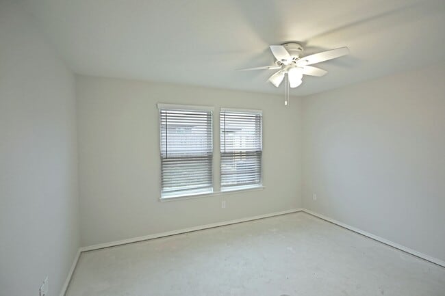 Building Photo - 458 Russian Sage