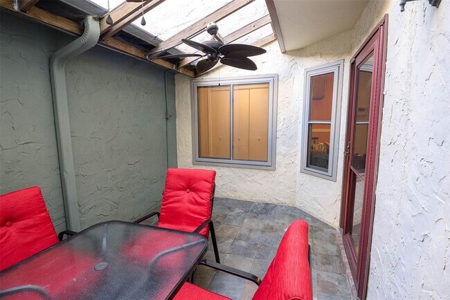 Building Photo - 3805 Landmark Dr