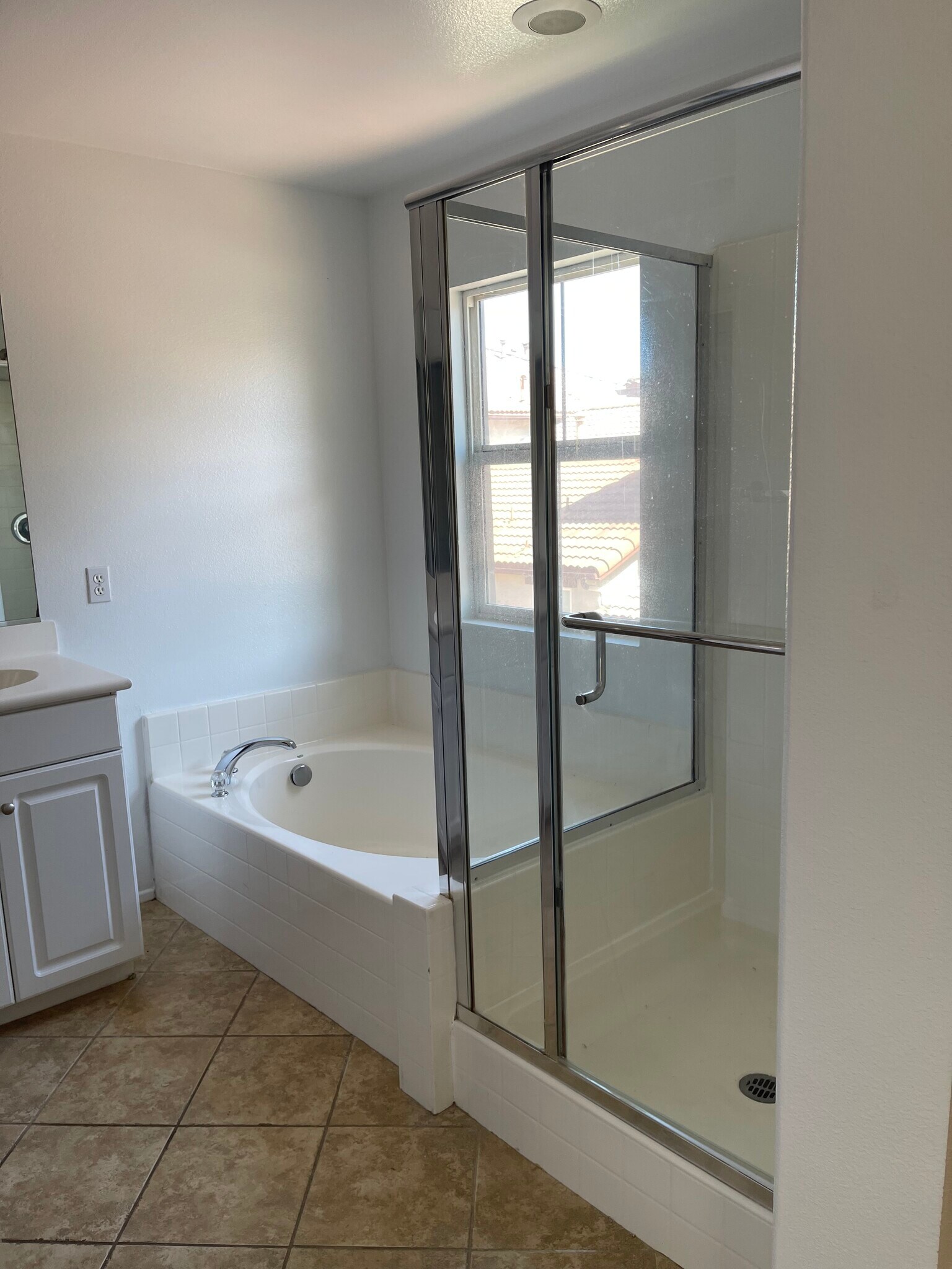 Building Photo - 33690 Willow Haven Ln