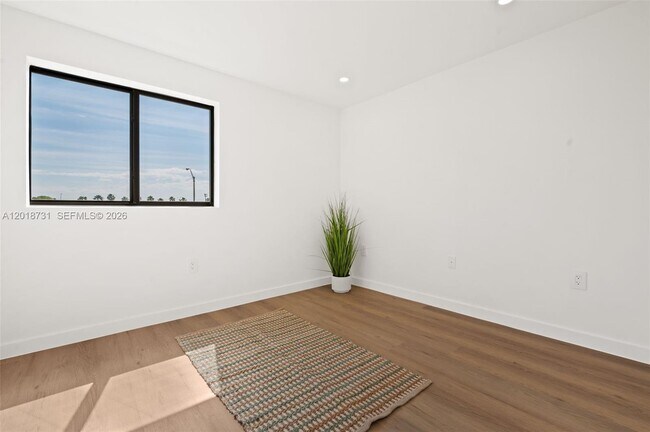 Building Photo - 726 NW 55th Terrace
