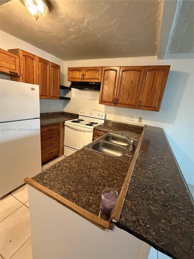 Building Photo - 8604 NW 35th St