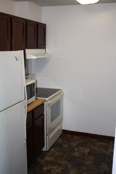 Building Photo - 2114 Valleyhigh Dr NW