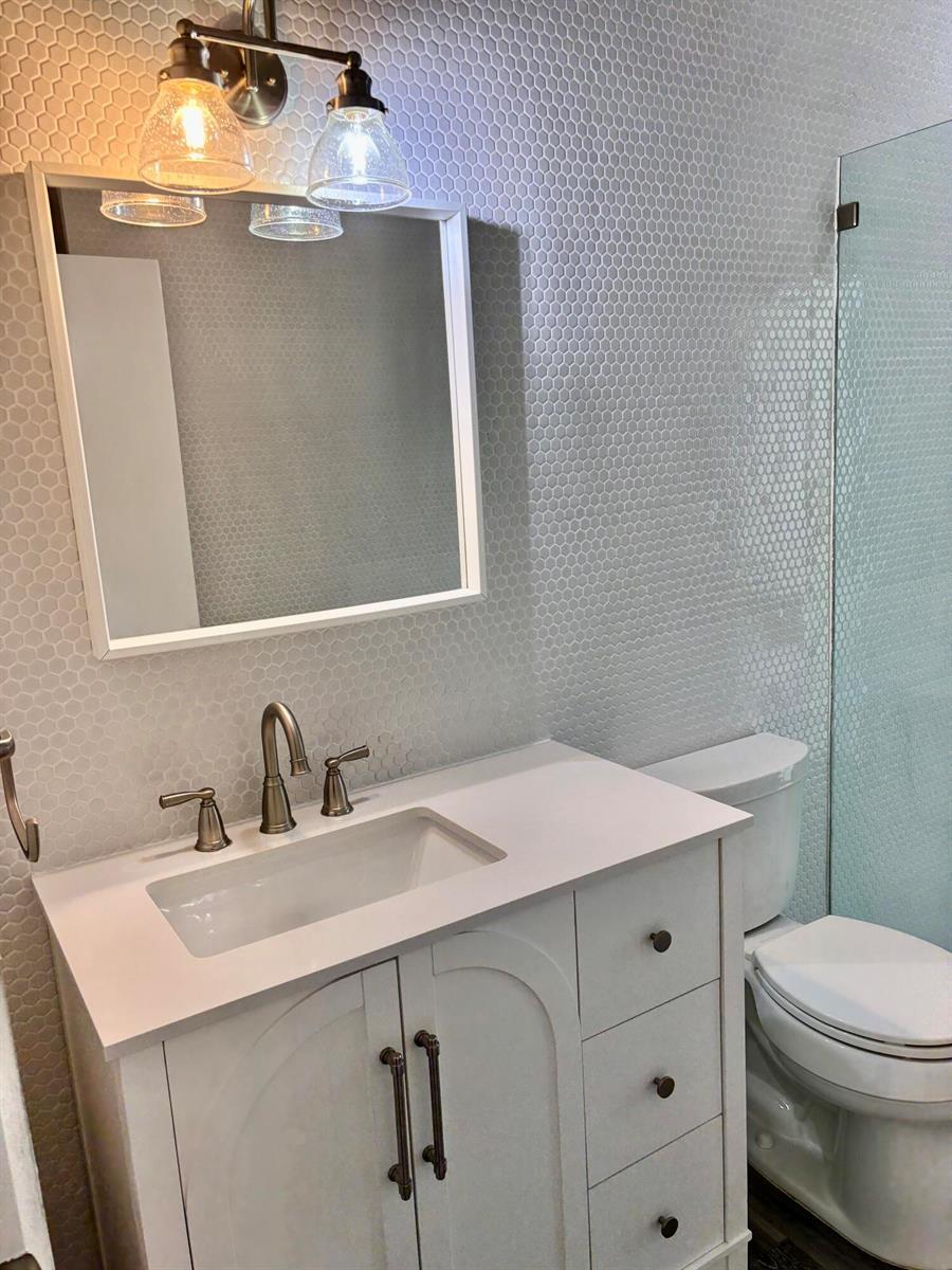 Building Photo - 5865 NW 125th Ave