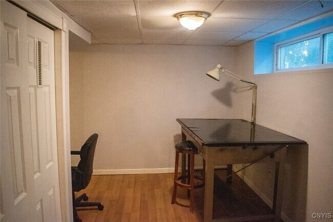 Building Photo - 544 Clarendon St