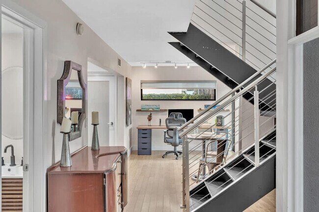 Building Photo - 2990 SW 30th Ct