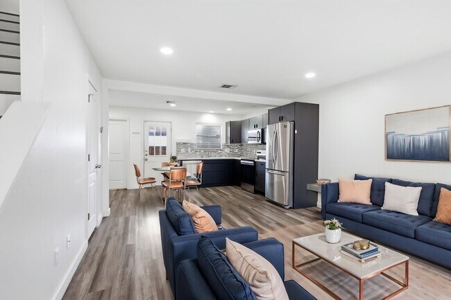 Building Photo - 8400 Jamestown Dr