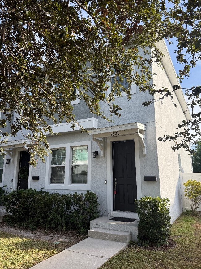 Building Photo - 2820 1st Ave S