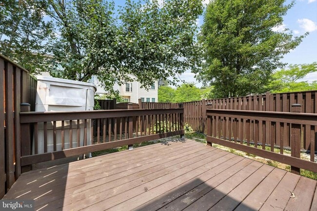 Building Photo - 2716 Mapleview Ct