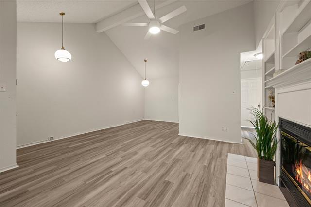 Building Photo - 2911 Post Oak Dr