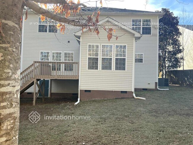 Building Photo - 1008 Chamberwell Ave